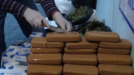 İsot içerisinde eroin sevkıyatı