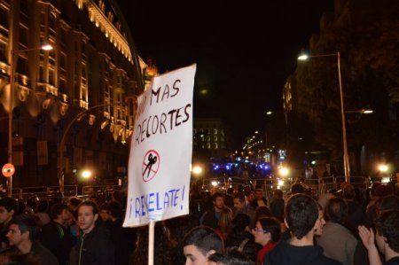 İspanya Başbakanı Rajoy: Kemer sıkmaktan başka alternatif yok