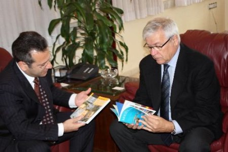 "ispanya İle Türkiye Arasındaki Tarım, Turizm Ve Yenilenebilir Enerji Alanındaki İş Birlikleri Geliştirilmeli"