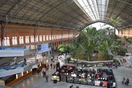 İspanya tren istasyonlarını açık artırmayla satacak