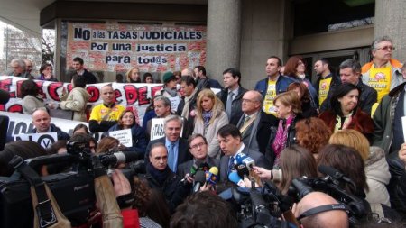 İspanya’da hakim ve savcılar yargı reformuna karşı greve gitti