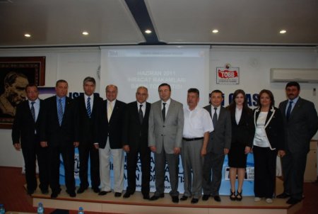 Isparta'nın İhracatı Artıyor, Hedef 5 Yılda 600 Milyon Dolara Ulaşmak