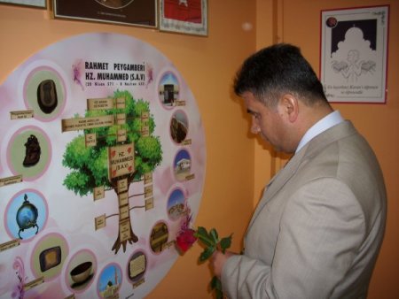 İspir Yibo Kutlu Doğum Haftası'nı Konferans Ve Sergi İle Kutladı