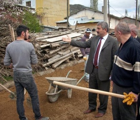 İspir'de alt yapı değişiyor
