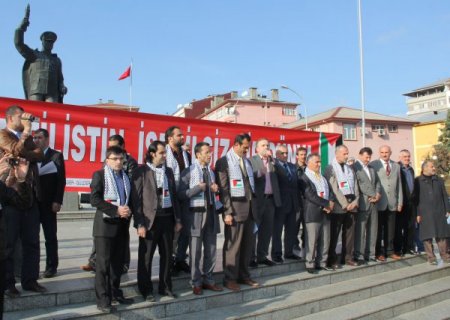 İsrail’in Gazze saldırıları Rize'de protesto edildi