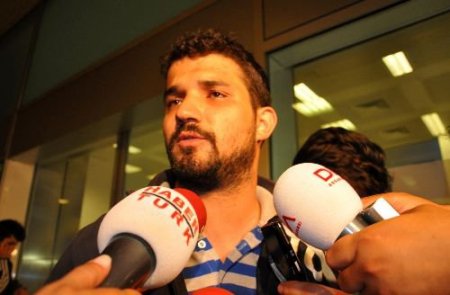 İsrail'in Saldırdığı Gemide Gözaltına Alınan 3 Kişi, Yurda Döndü