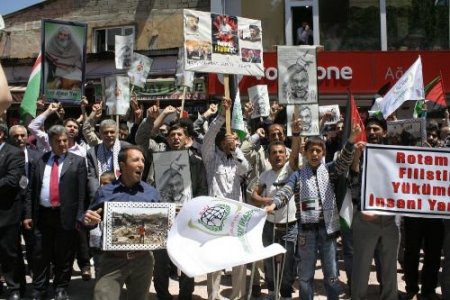 İsrail'in Yaptığı Saldırı Ağrı'da Kınandı