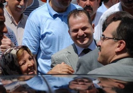 İşsiz Oğlu İçin Bakan'dan İş İstedi