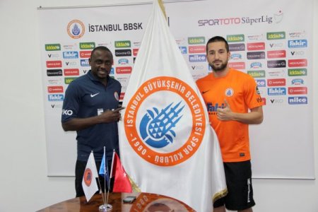 İstanbul BBSK, Zenke ve Tayfun'u renklerine bağladı