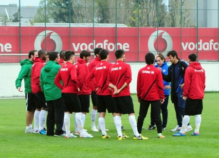 İstanbul BBSK'da Bülent Korkmaz ilk idmanına çıktı
