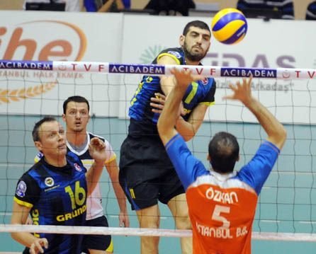 İstanbul Büyükşehir Belediye: 0 - Fenerbahçe: 3