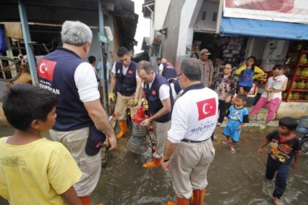 İstanbul Büyükşehir Belediyesi, Cakartalıların gönüllerini fethetti (Özel)