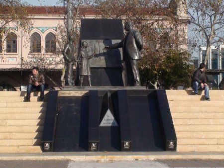 İstanbul Büyükşehir Belediyesi'nden heykel açıklaması