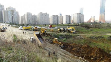 İstanbul Finans Merkezi için ilk kazma vuruldu