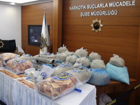 İstanbul polisinden 'Bonzai' operasyonu