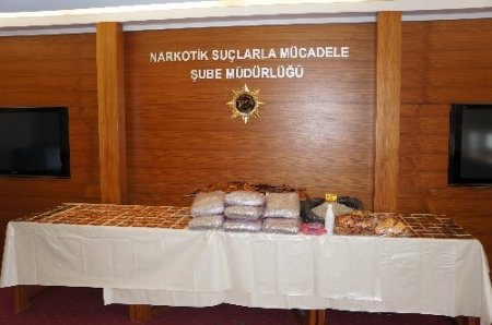 İstanbul polisinden ölümcül ‘sentetik’ uyuşturucu operasyonu