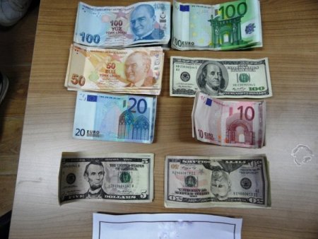 İstanbul polisinden uyuşturucu tacirlerine operasyon