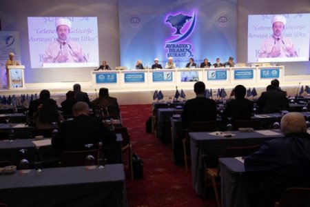 İstanbul'a Avrasya İslam Şurası Genel Sekreterliği kuruluyor