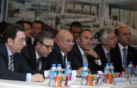 İstanbul'a yapılacak 3’üncü havalimanının ihalesi başladı