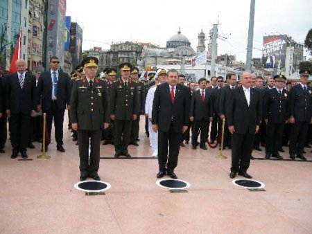 İstanbul'da 19 Mayıs Coşkusu