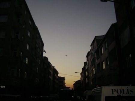 İstanbul’da Eşzamanlı Terör Operasyonu (2)