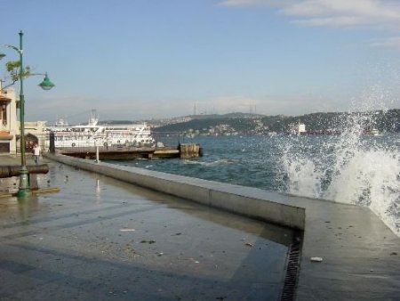 İstanbul'da Lodos Etkili Oluyor