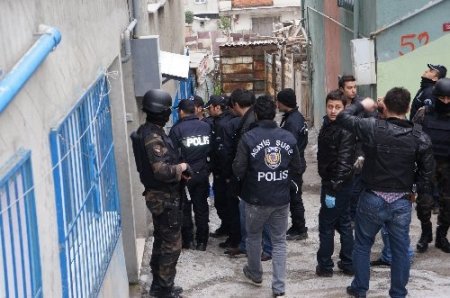 İstanbul'da narkotik ve hırsızlık operasyonu