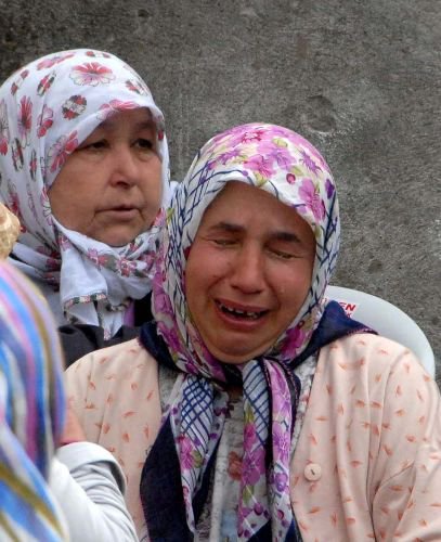İstanbul'da Şehit Düşen Polis Memuru Yılmaz'ın Evine Baba Evine Ateş Düştü ( 2 )