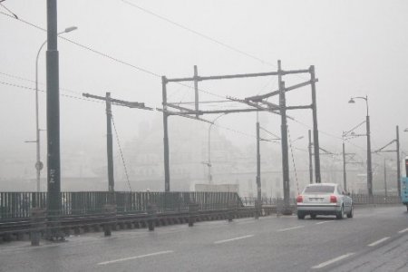 İstanbul'da sis sürprizi
