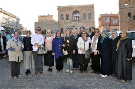 İstanbullu doktorlar Midyat’a hayran kaldı