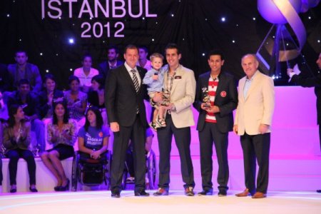 İstanbul’un milli gururları ödüllerini aldı
