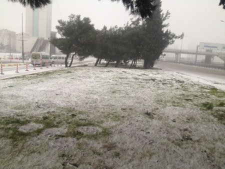 İstanbul’un yüksek kesimleri beyaza büründü