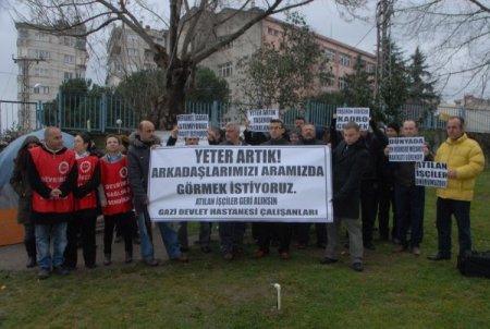 İşten atılan işçiler, işlerini geri istedi