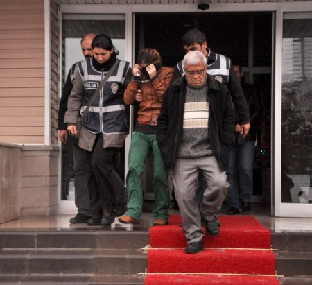 İstenmediği için bebek çöpe atılmış