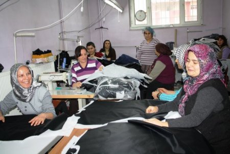 İstihdam garantili kursta meslek sahibi oldular