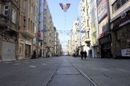 İstiklal Caddesi esnafı siftah yapamadı