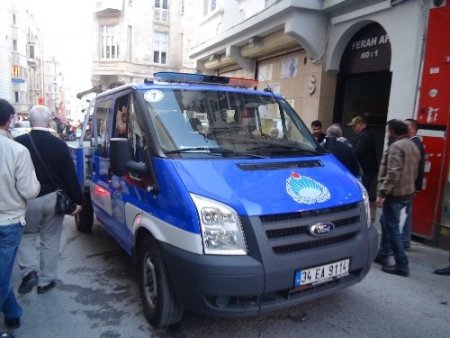 İstiklal Caddesi'nde zabıta operasyonu