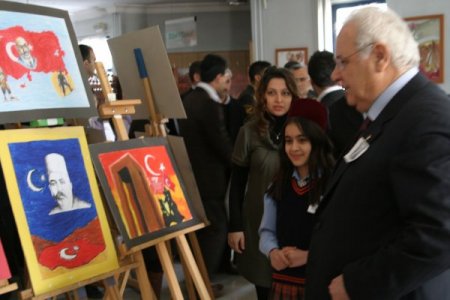 İstiklal Marşı'nın Kabulü Siirt'te Törenle Kutlandı Kutlamaları Yapıldı