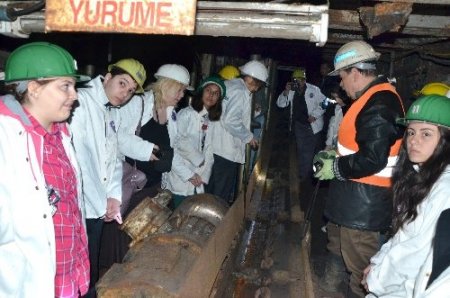 İsveçli öğrenciler, maden ocağını gezdi