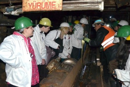 İsveçli öğrenciler, maden ocağını gezdi