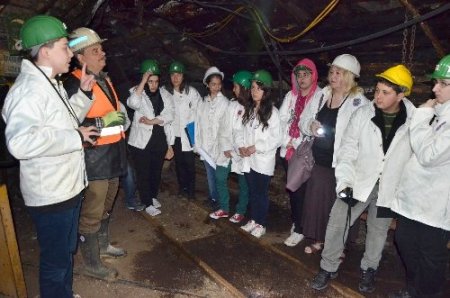 İsveçli öğrenciler, maden ocağını gezdi