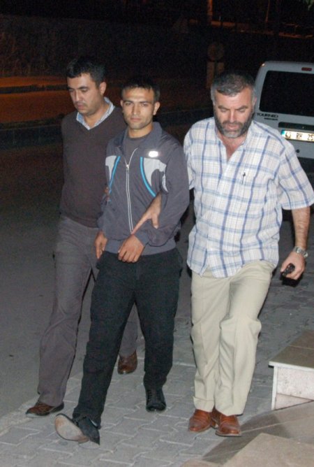 İşyeri hırsızlarını güvenlik kamerası yakalattı