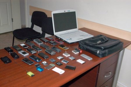 İşyeri hırsızlarını güvenlik kamerası yakalattı