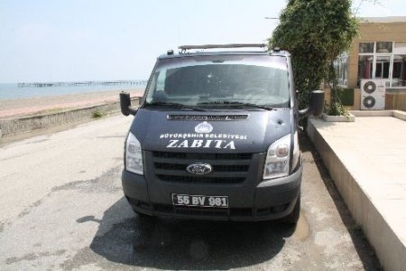 İşyerinin yıkımına pompalı tüfekle direndi