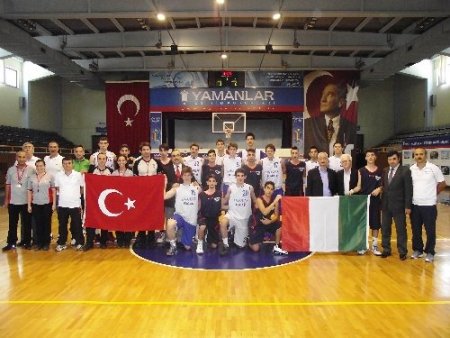 İtalyan basketbolcular Yamanlar'da kampa girdi
