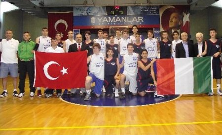İtalyan basketbolcular Yamanlar'da kampa girdi