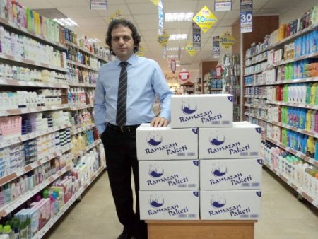 İtalyanların Askıda Kahvesi Ramazan Kumanyası Oldu