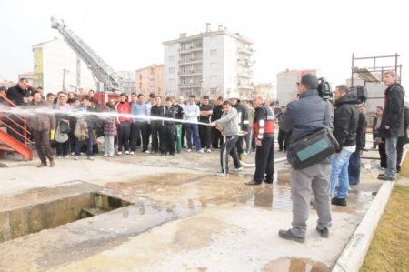 İtfaiye Eri Olabilmek İçin Ter Döktüler