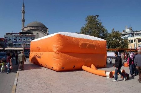İtfaiye Erleri 35 Metreden Kurtarma Tüneliyle İndi