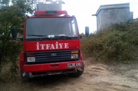 İtfaiye köylere su dağıtıyor